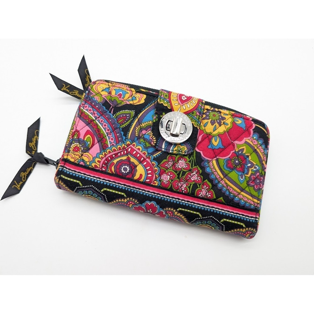 Vera Bradley Parisian Paisley Quilted Turnlock Wallet Wristlet Clutch Floral NEW